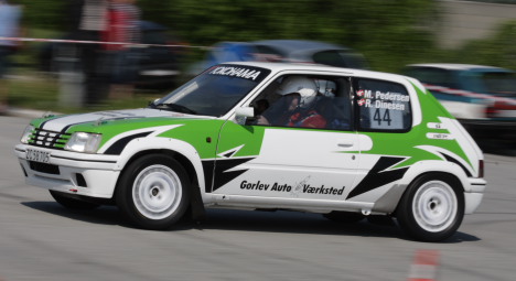 Morten Pedersen og Ronni Dinsen i Peugeot 205 Rallye.
(Foto: Motorsporten.dk)